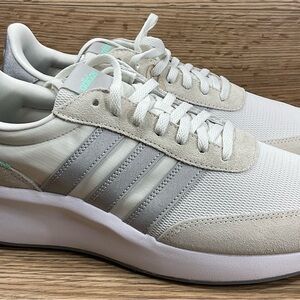 Size 10 - adidas Run 70S Ivory/grey Women’s Sportswear Shoes